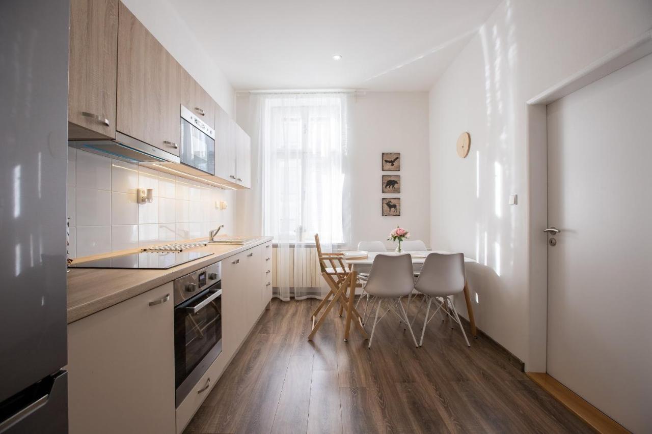 Family Apartment Ostrava Exterior foto