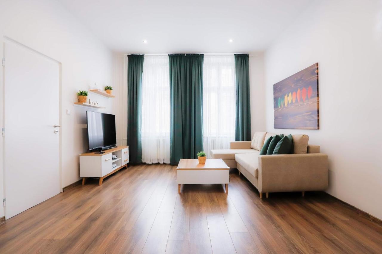 Family Apartment Ostrava Exterior foto