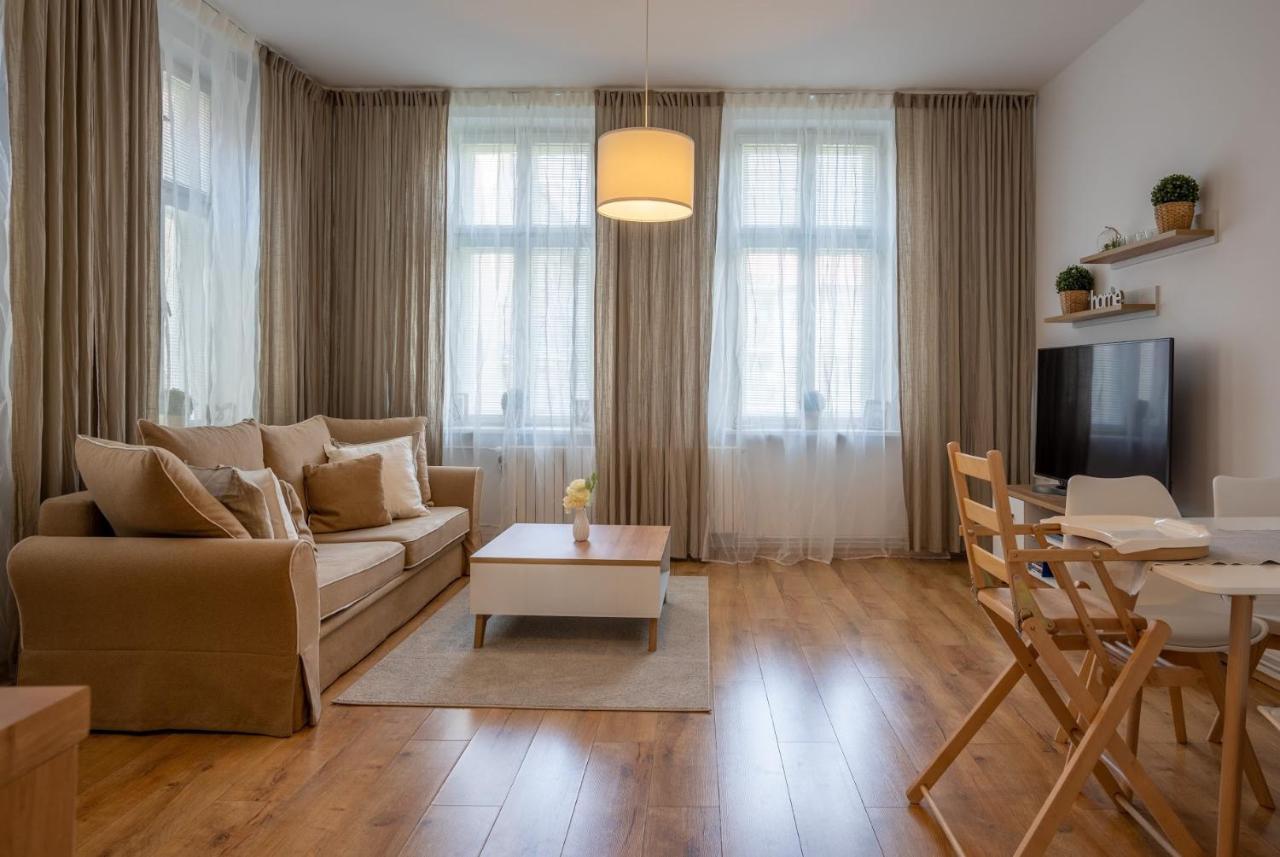 Family Apartment Ostrava Exterior foto