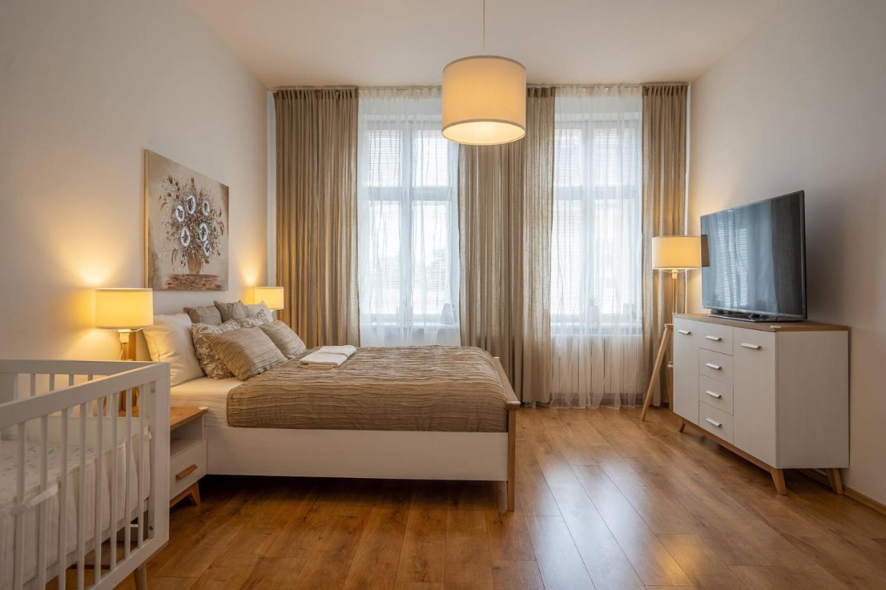 Family Apartment Ostrava Exterior foto