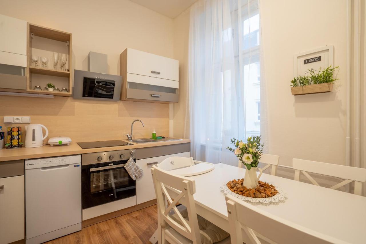 Family Apartment Ostrava Exterior foto