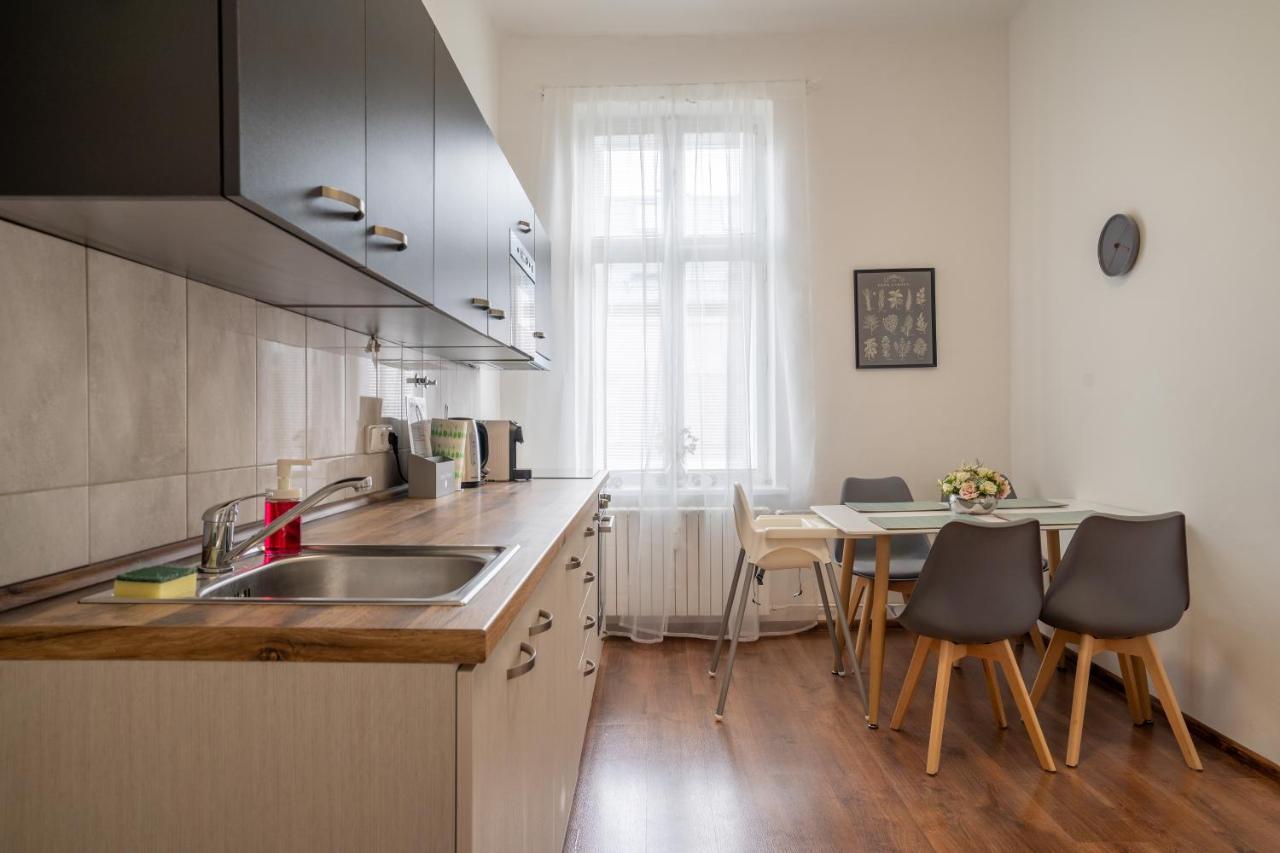 Family Apartment Ostrava Exterior foto