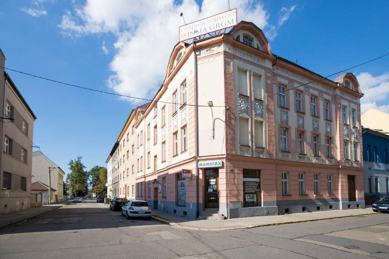 Family Apartment Ostrava Exterior foto