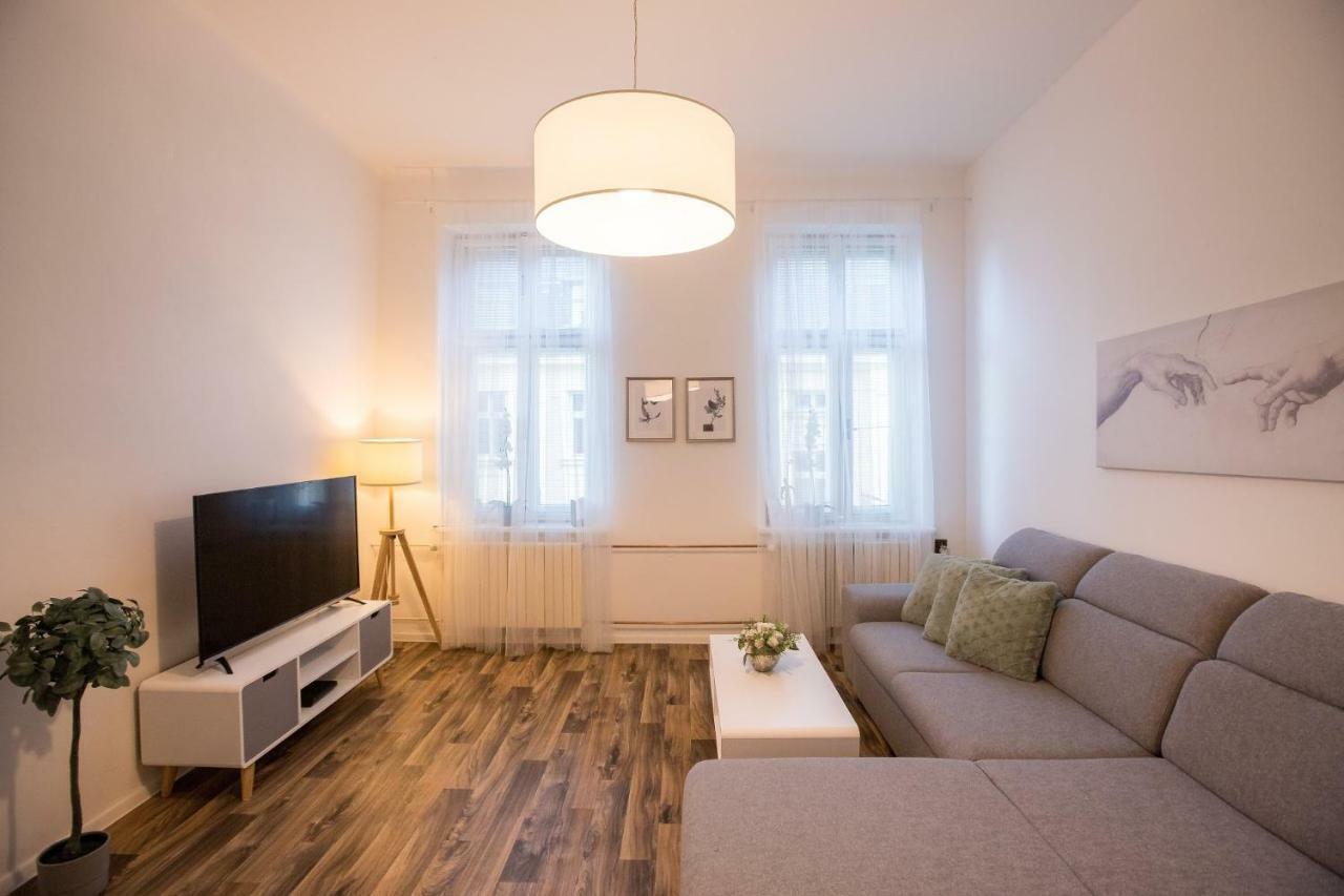 Family Apartment Ostrava Exterior foto